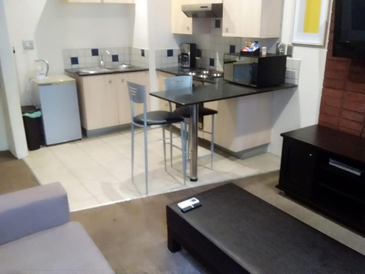 Mabungubwe Hotel Apartments - Home Away From Home Johannesburg Zewnętrze zdjęcie